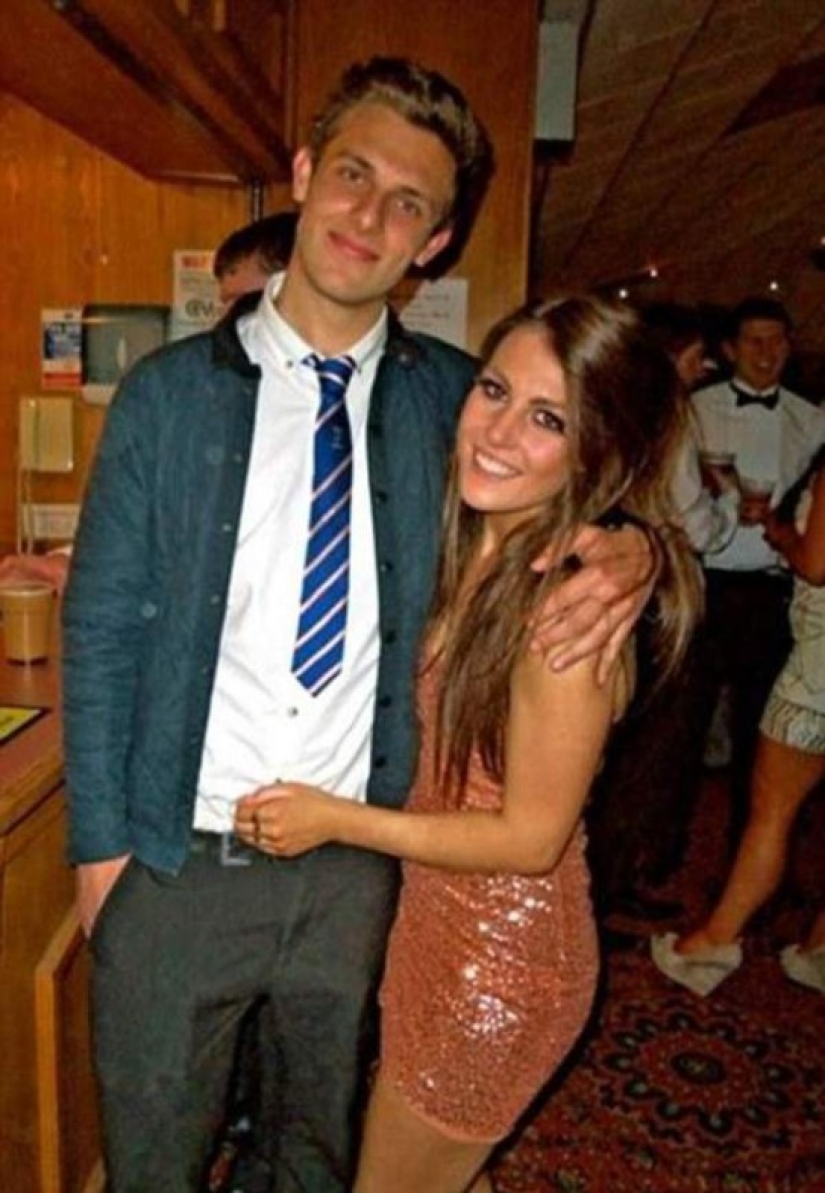 Estoy en un lugar que he visto: antes de la boda, la pareja encontró que es familiar a 15 años más de lo que pensaba