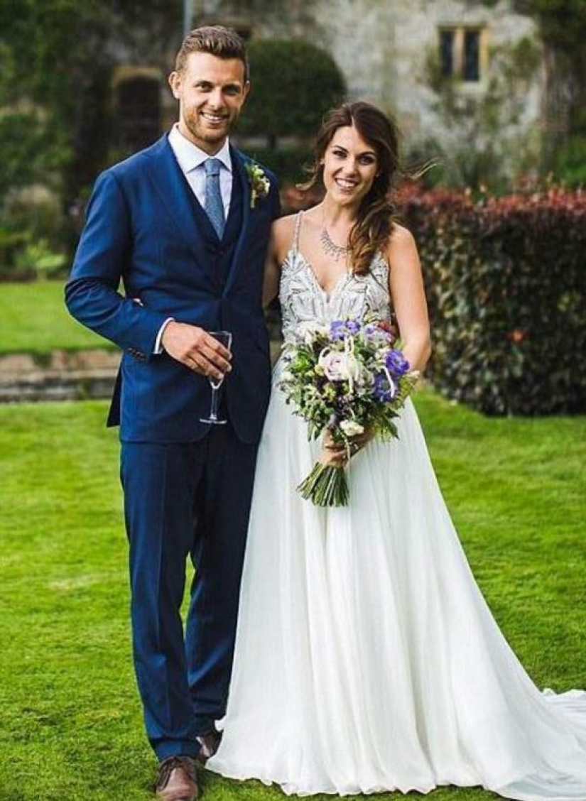 Estoy en un lugar que he visto: antes de la boda, la pareja encontró que es familiar a 15 años más de lo que pensaba