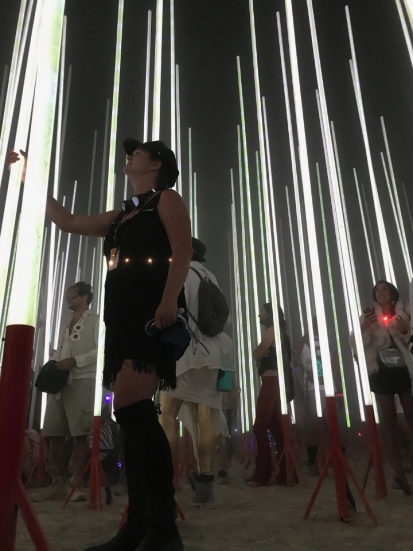 Euphoria in the middle of the desert: Hot revelations of Burning Man Festival participants Euphoria in the middle of the desert: Hot revelations of Burning Man Festival participants