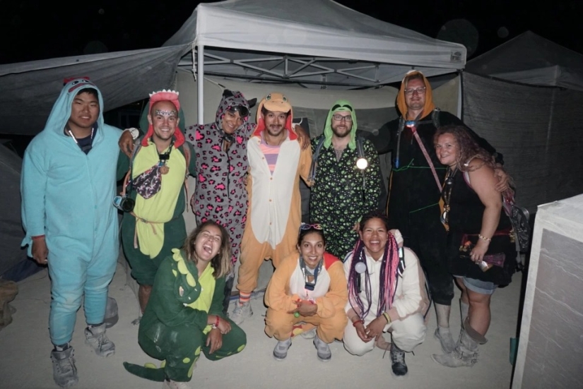 Euphoria in the middle of the desert: Hot revelations of Burning Man Festival participants Euphoria in the middle of the desert: Hot revelations of Burning Man Festival participants