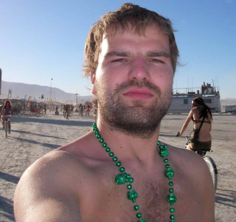 Euphoria in the middle of the desert: Hot revelations of Burning Man Festival participants Euphoria in the middle of the desert: Hot revelations of Burning Man Festival participants