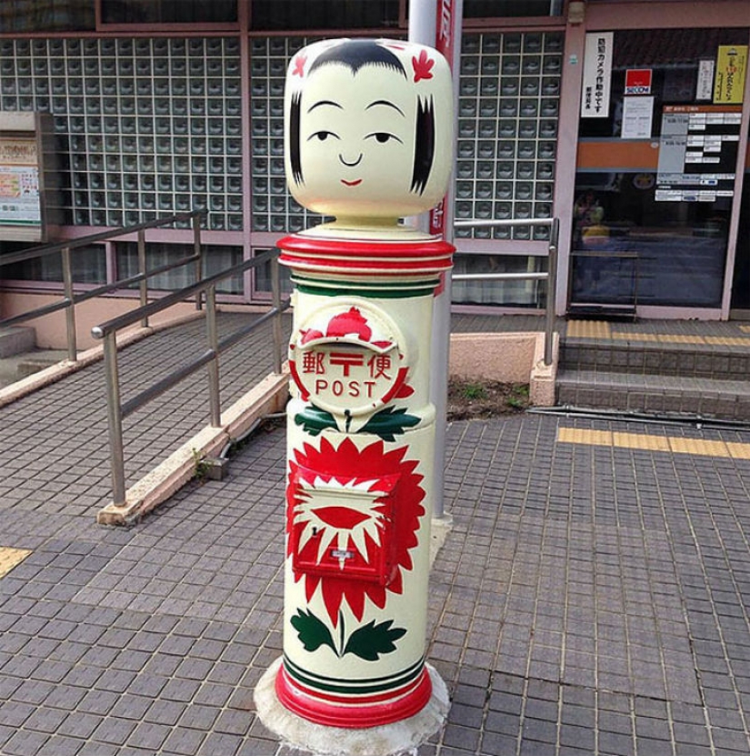 Even mailboxes in Japan are very strange