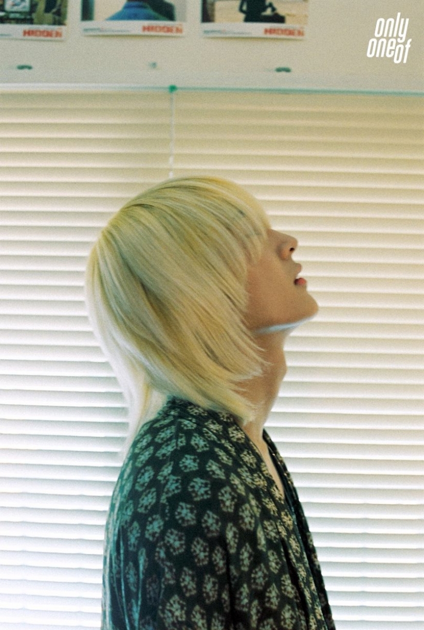 Faceless Star: Why a Korean singer hides his face behind long hair