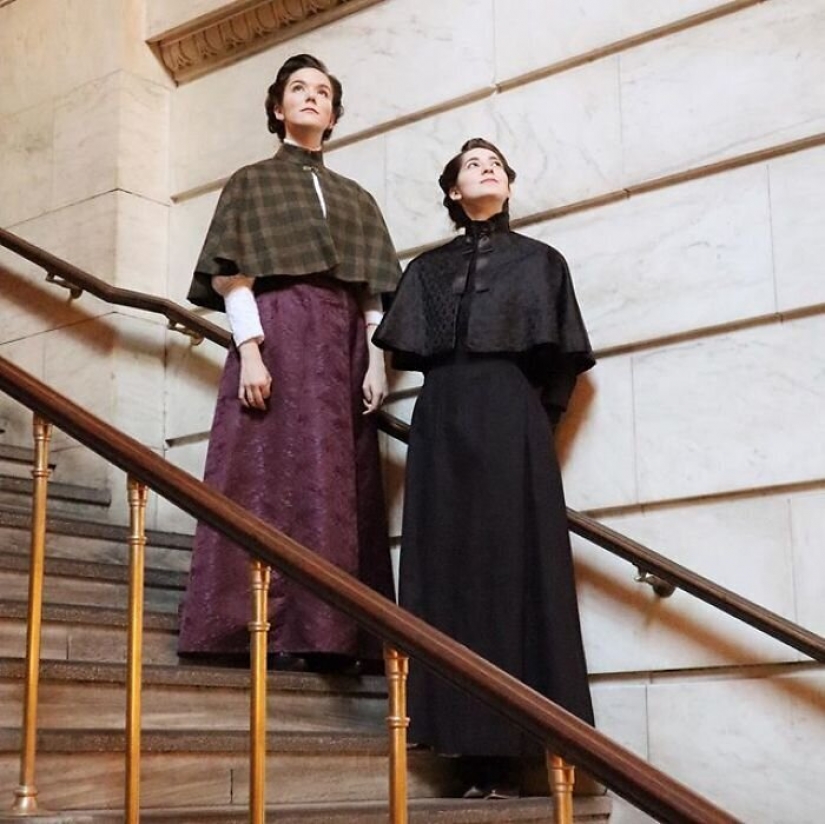 Fashion time travel: a girl in historic outfits was fascinated by the Network