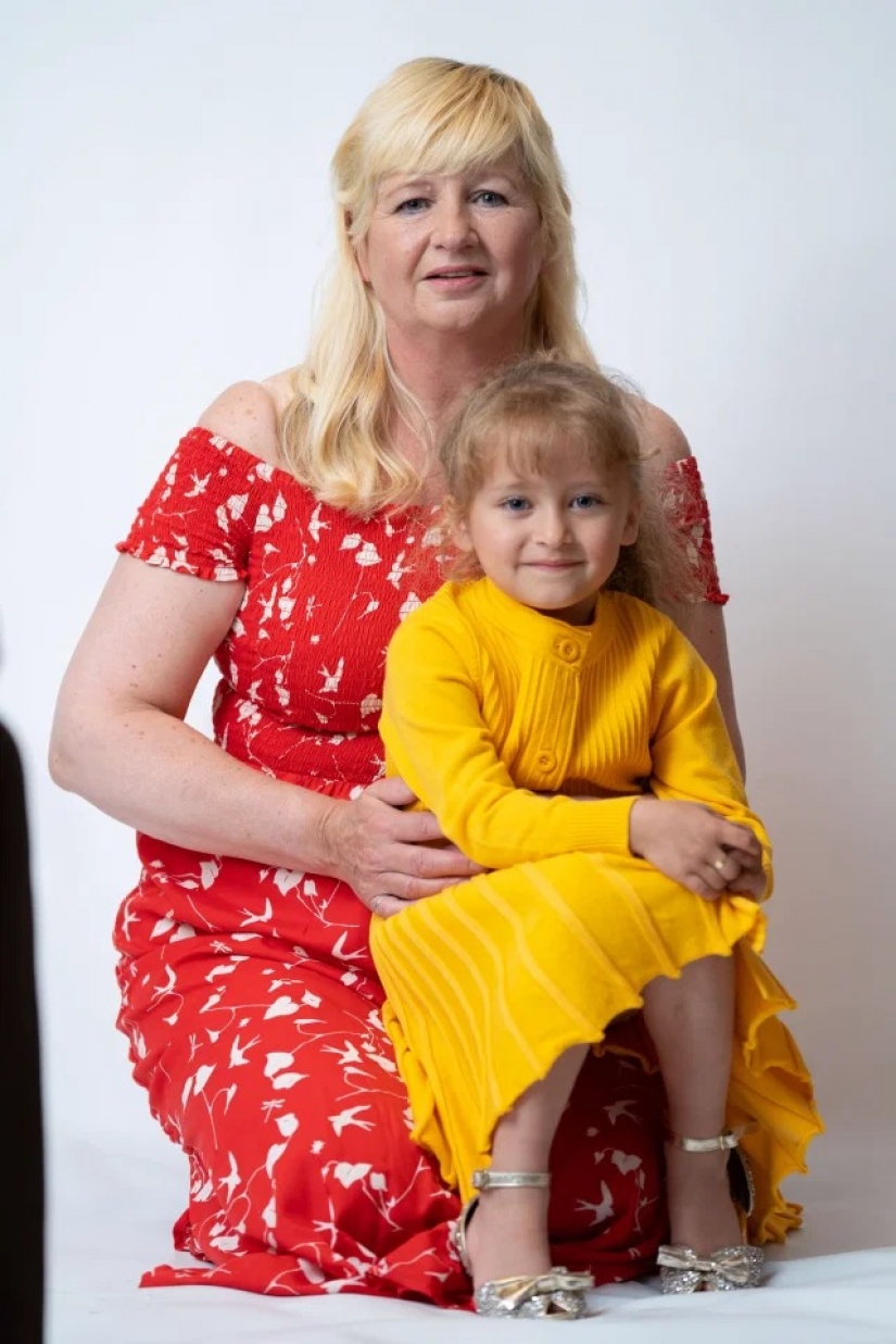 Fatiga, juicio y Felicidad: la realidad de la maternidad después de los 50