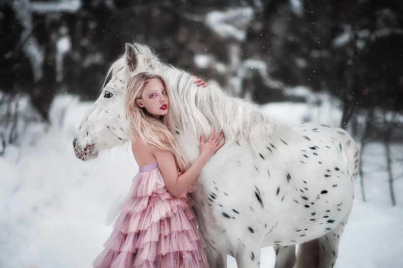 Forest Princess and mermaids: Perm photographer takes fabulous beauties in the forests of the Kama region
