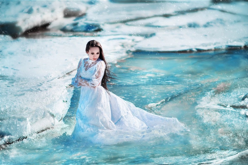 Forest Princess and mermaids: Perm photographer takes fabulous beauties in the forests of the Kama region