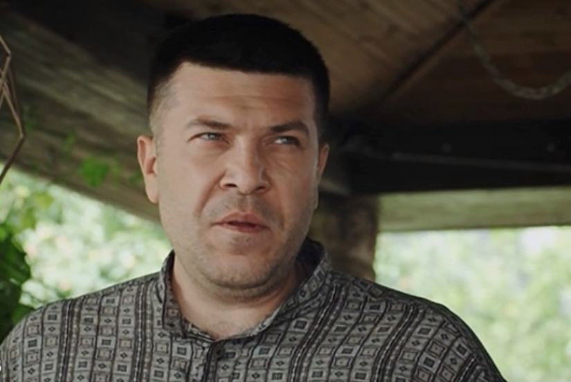 Found the same "man with sand" from meme. You also saw, but did not know