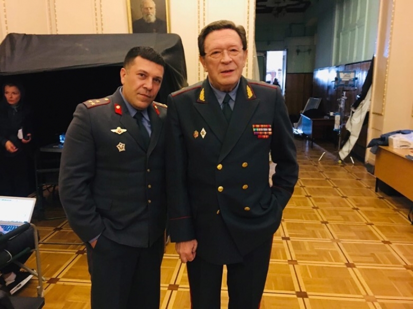 Found the same "man with sand" from meme. You also saw, but did not know