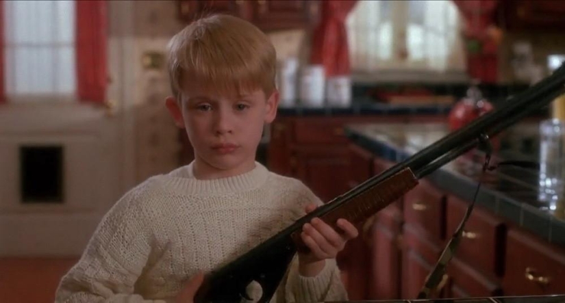 From a cute kid to a bloody maniac: who did Kevin from "Home Alone" become, according to a new theory From a cute kid to a bloody maniac: who did Kevin from "Home Alone" become, according to a new theory