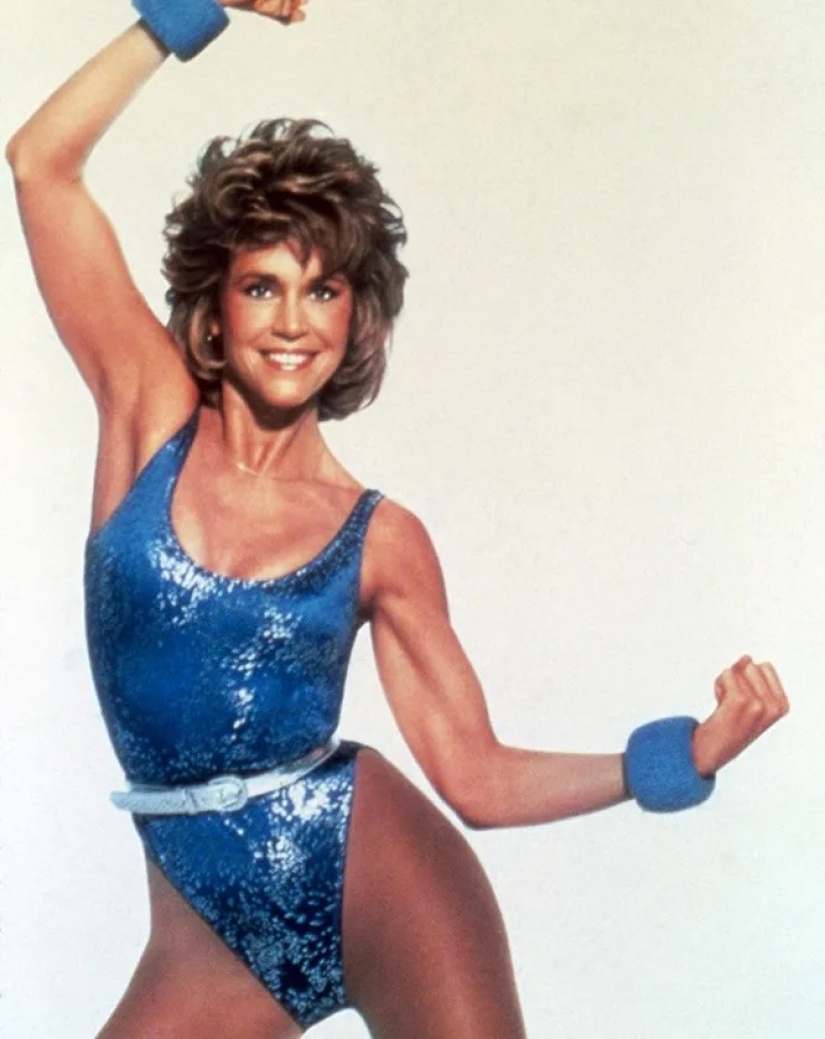 From harem pants to leggings: what women went in for sports earlier in the than now From harem pants to leggings: what women went in for sports earlier in the than now