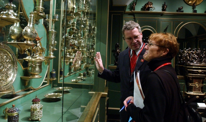 From the treasury of the "Green Vault" to the Louvre: the 10 biggest museum robberies in the world