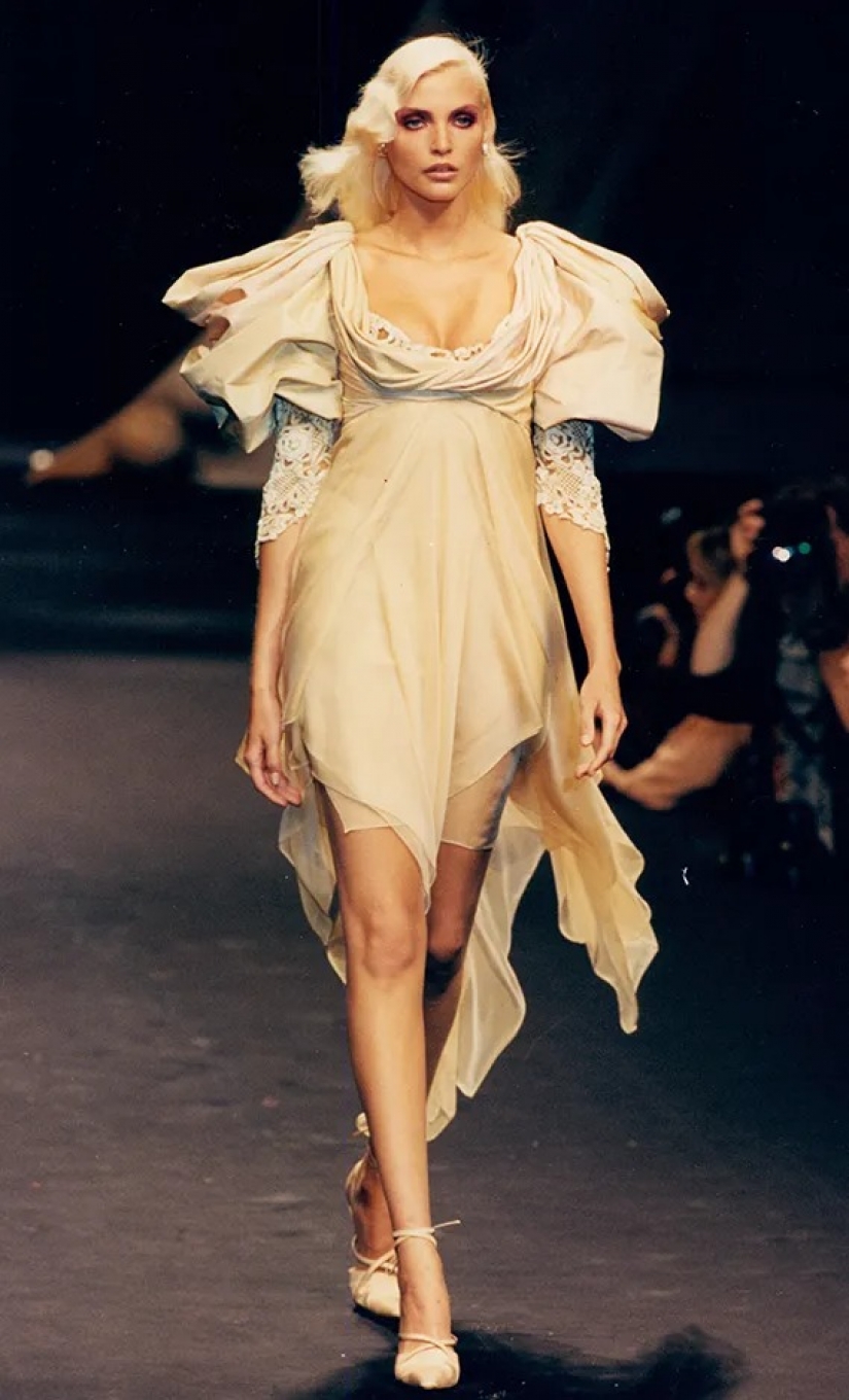 From Twiggy to Irina Shayk: the 30 best and most famous models of the last 100 years