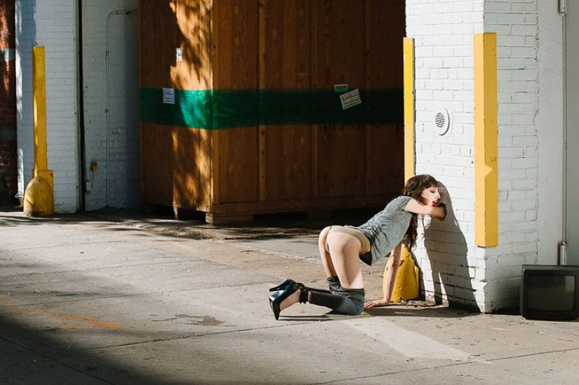 "Fucking New York": hermosas chicas desnudas haciendo el amor con la ciudad