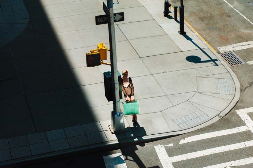"Fucking New York": hermosas chicas desnudas haciendo el amor con la ciudad