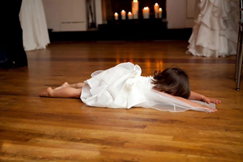 Funny emotions of children at weddings Funny emotions of children at weddings