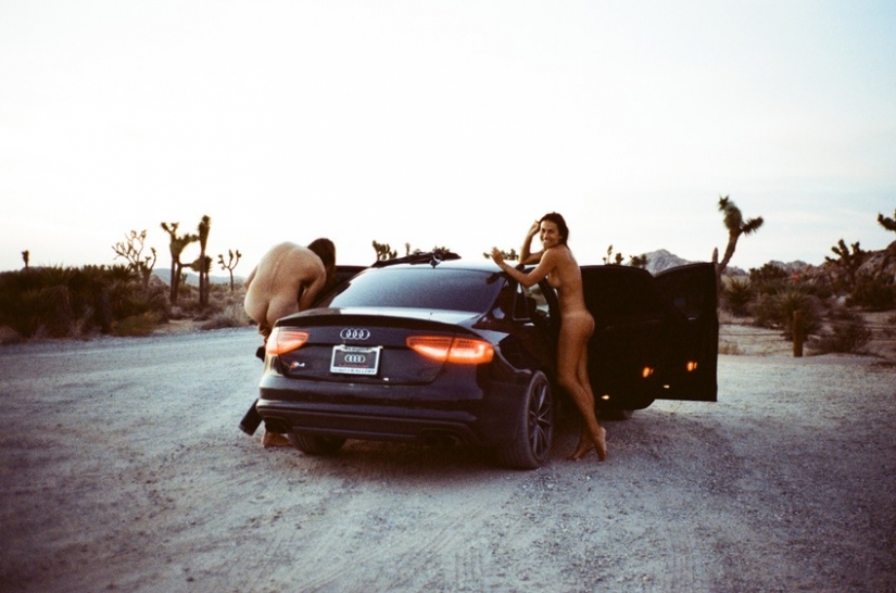 Girls, beaches, Instagram: the famous photographer shares the secrets of popularity in social networks