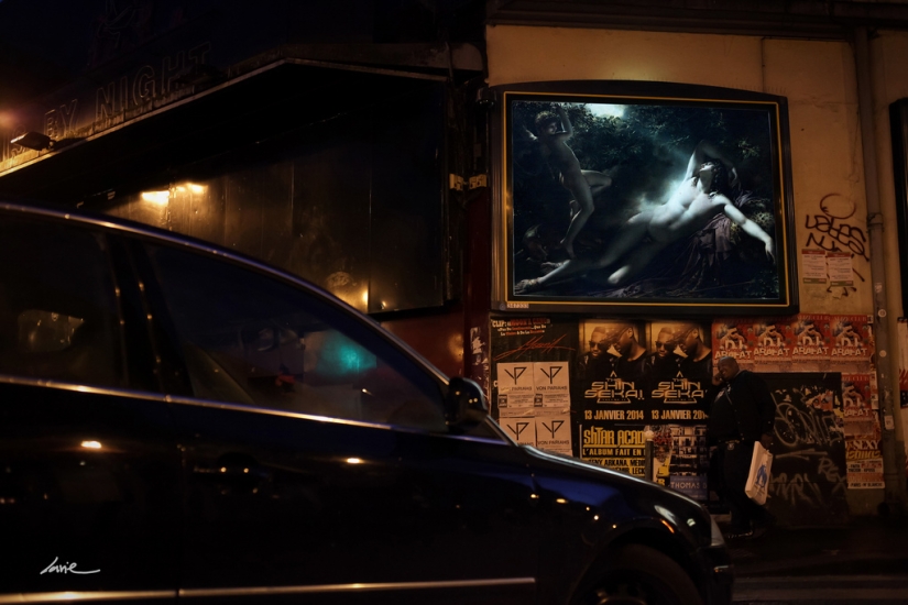 "God, who stole my advertisement?": Frenchman replaced street posters with classic paintings