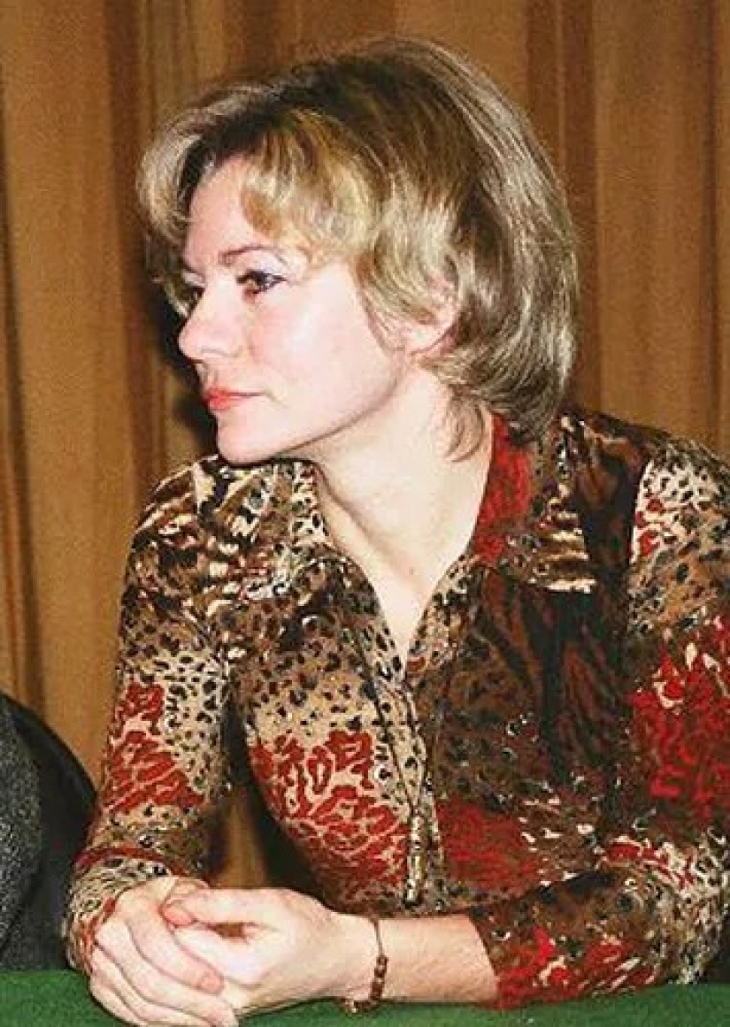 Guests from the past: how the schoolgirls from the Soviet cinema grew up Guests from the past: how the schoolgirls from the Soviet cinema grew up