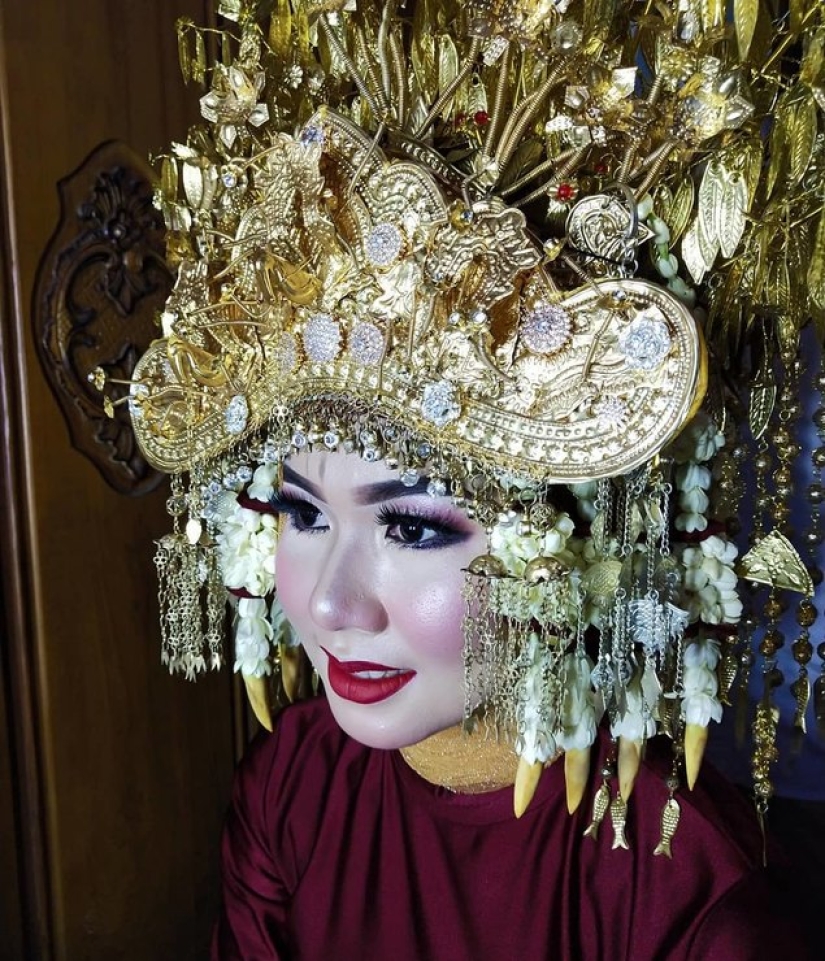 Hell of a wedding: how to paint brides for a photo shoot in Asia