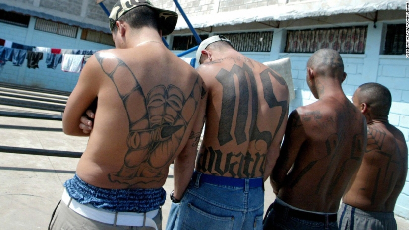 Here's how members of famous gangs live in prison in Honduras Here's how members of famous gangs live in prison in Honduras