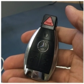 Here's what's really hidden behind the screen of a beautiful life on instagram