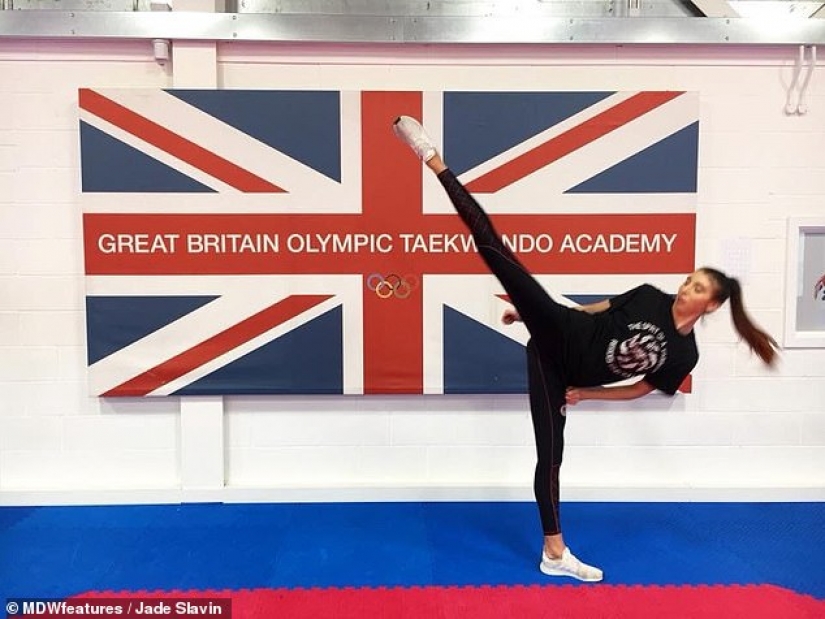 High feelings: it is difficult for a 2-meter athlete to find a soul mate because of her height