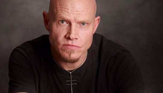 Hollywood actor cut off his arm and 17 years disguised as a war veteran for their roles in the movie Hollywood actor cut off his arm and 17 years disguised as a war veteran for their roles in the movie