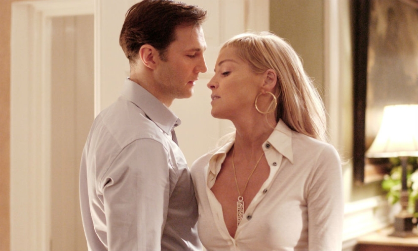 Hombres, estén atentos: 12 trucos que el brillo enseña a las mujeres