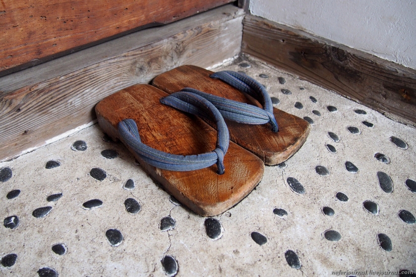 How a traditional Japanese house works