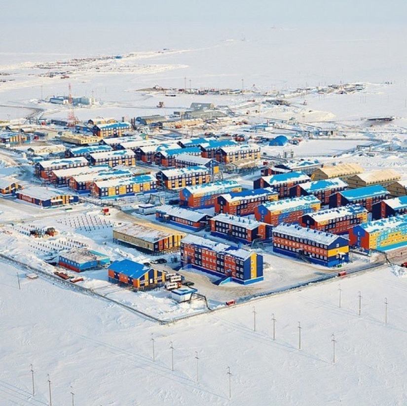 How does the closed shift settlement Sabetta live in the Far North How does the closed shift settlement Sabetta live in the Far North