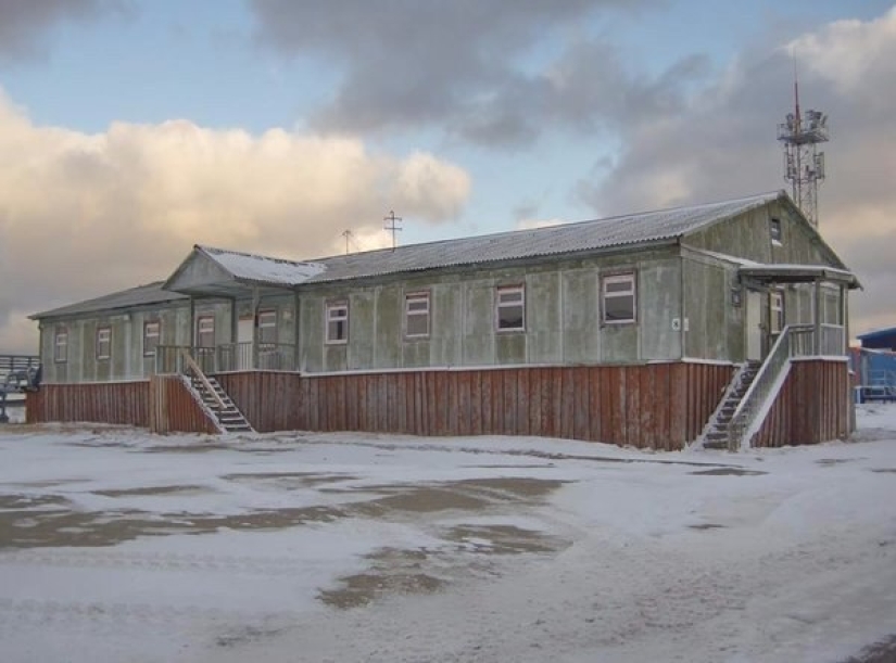 How does the closed shift settlement Sabetta live in the Far North How does the closed shift settlement Sabetta live in the Far North