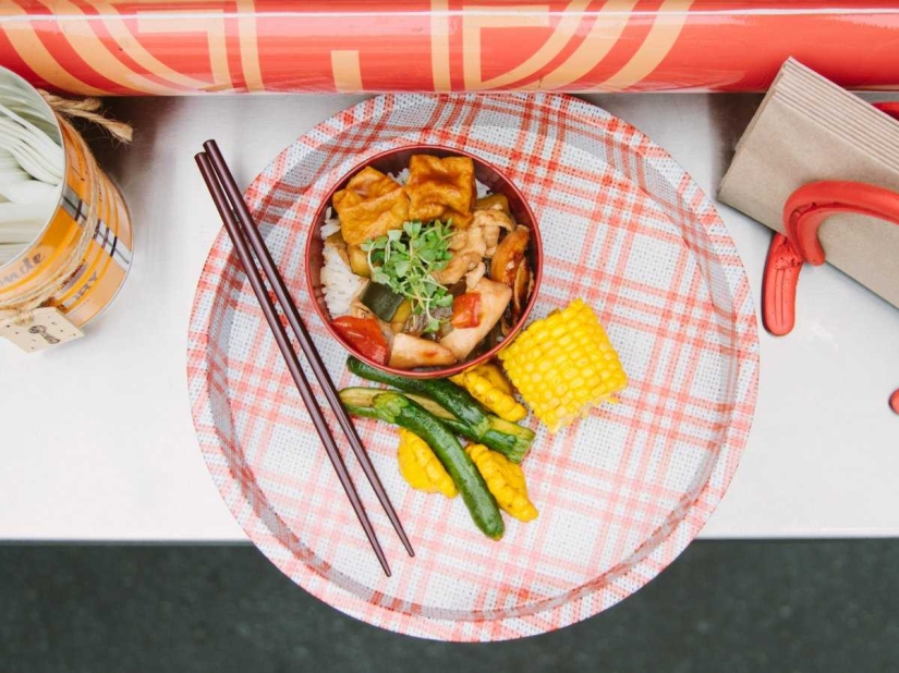 How Google Feeds Its Employees Free Food with a Cafe on Wheels