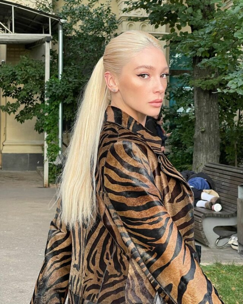 How have the presenters of "Heads and Tails" changed over the years: Ivleeva, Bednyakov, Badoeva and others