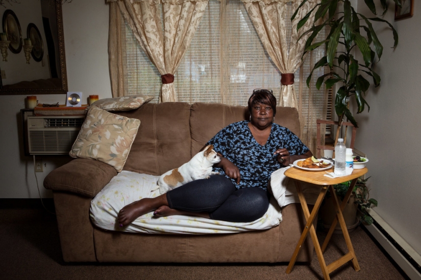 How is the dinner, the families of ordinary Americans