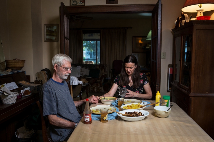 How is the dinner, the families of ordinary Americans