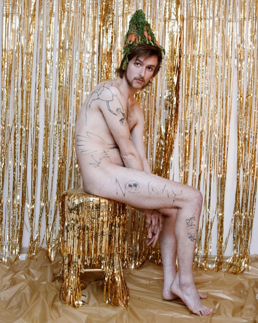 How it's done: Photographer sneers at silly instructions