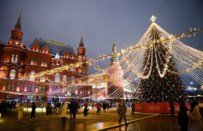 How Moscow was decorated for the New Year 2022