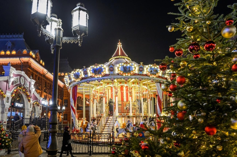 How Moscow was decorated for the New Year 2022
