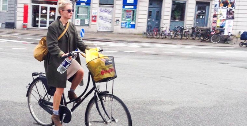 How not to give yourself away as a tourist and pass for a local in 24 cities of the world