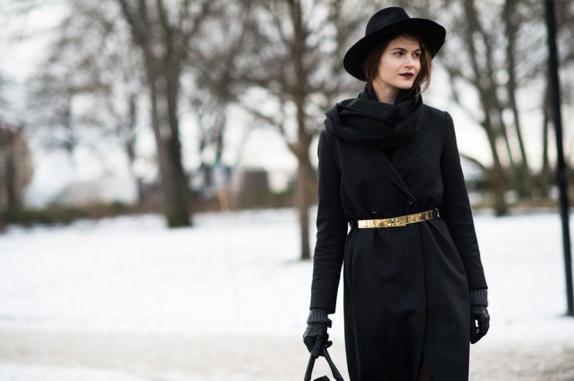 How not to pass yourself off as a tourist and pass for a local in 24 cities around the world