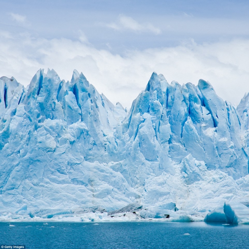 How to look like the most ancient in the world of icebergs