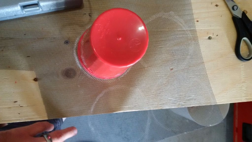 How to Make a Simple mosquito Trap that Kills Insects with 98 Percent Efficiency