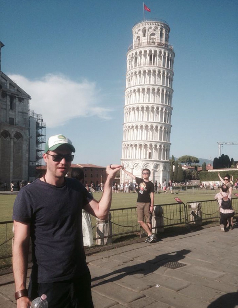 How to properly troll tourists at the Leaning Tower of Pisa