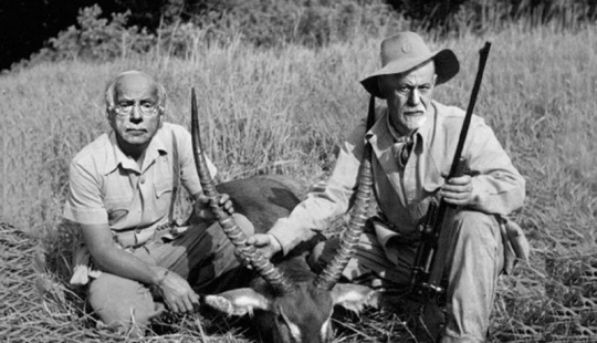 How two psychiatrists had fun: the epic photoshop of Carl Jung and Sigmund Freud