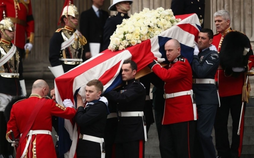 How were the most expensive and magnificent funerals of famous people in history