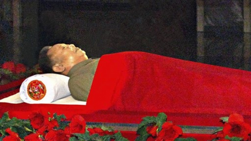 How were the most expensive and magnificent funerals of famous people in history