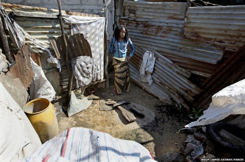 How women go to the toilet in different countries of the world