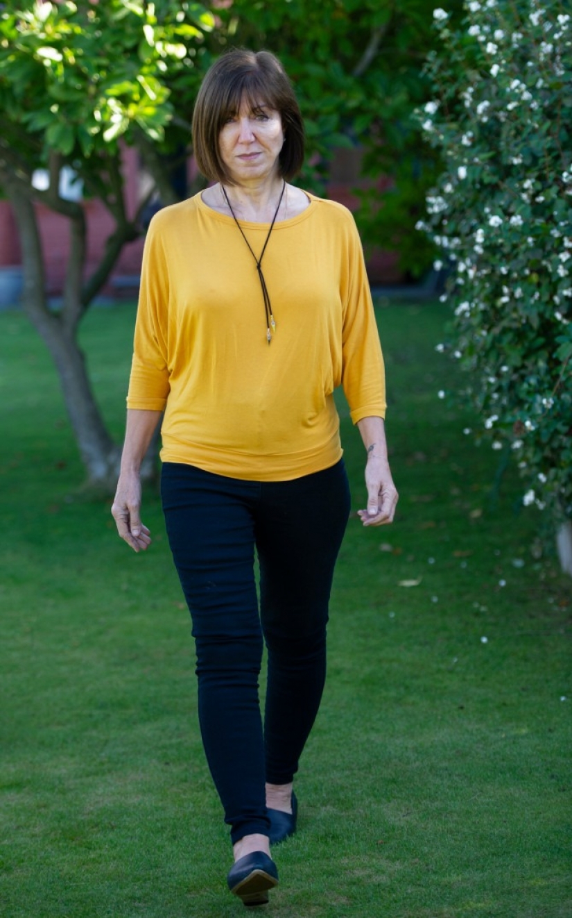 Humpback love: a pensioner will have to pay a handsome man from Egypt who seduced her with camels