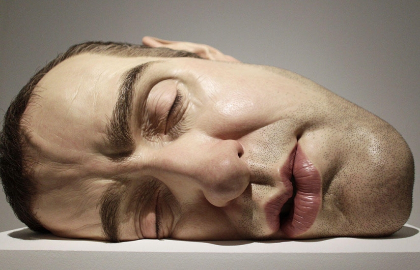 Hyperrealistic sculptures by Ron Mueck Hyperrealistic sculptures by Ron Mueck